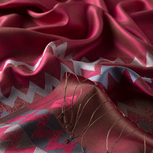 ipekevi - Fuchsia Zigzag Silk Scarf (1)