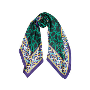 Green Tomb Twill Silk Scarf Model 05 - Thumbnail