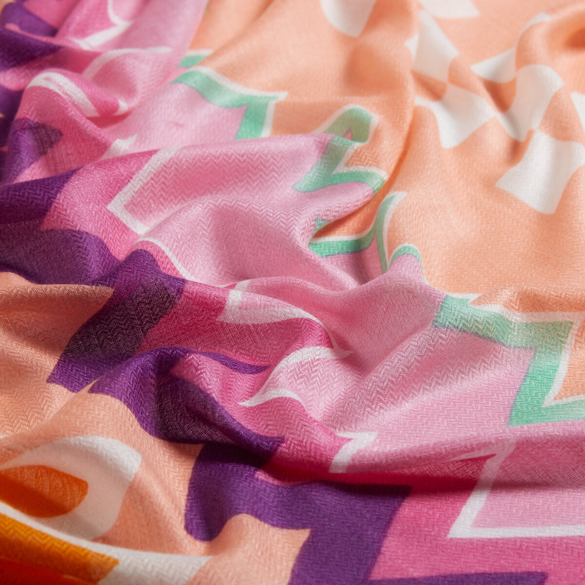 Peach Checked Zigzag Print Scarf | Ipekevi